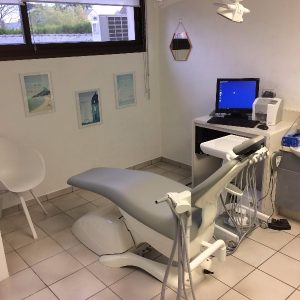 Dr Charlotte MASSOT
