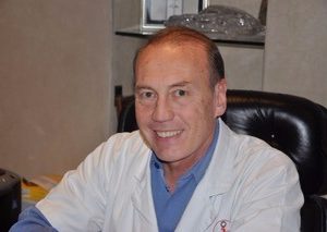 Dr Denis Boucq