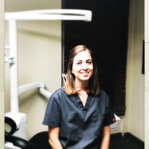 Dr Léa Tholozan