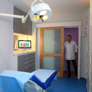 Dr Martial Bodnar
